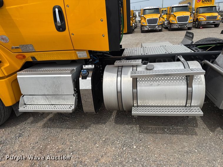 image for item ET6368 2023 International LT625 semi truck