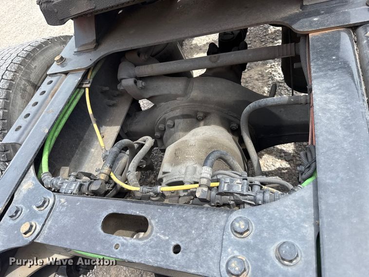image for item ET6369 2023 International LT625 semi truck