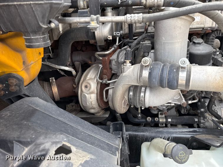 image for item ET6369 2023 International LT625 semi truck