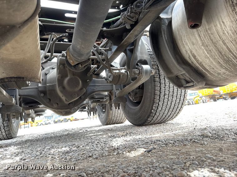 image for item ET6369 2023 International LT625 semi truck