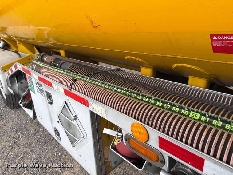 image for item ET6370 2012 Beall BAST-97-3-DC tank trailer