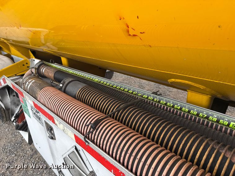 image for item ET6370 2012 Beall BAST-97-3-DC tank trailer