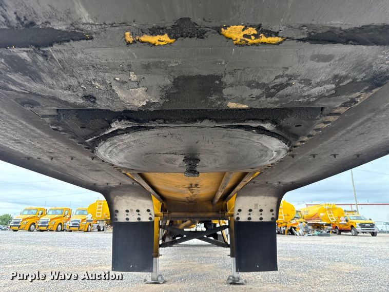image for item ET6370 2012 Beall BAST-97-3-DC tank trailer