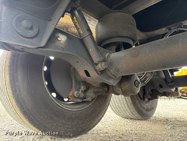 image for item ET6370 2012 Beall BAST-97-3-DC tank trailer