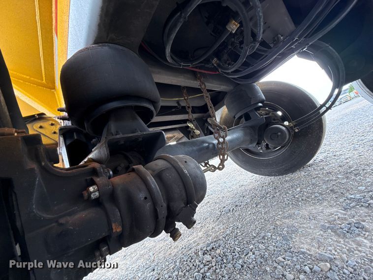 image for item ET6370 2012 Beall BAST-97-3-DC tank trailer