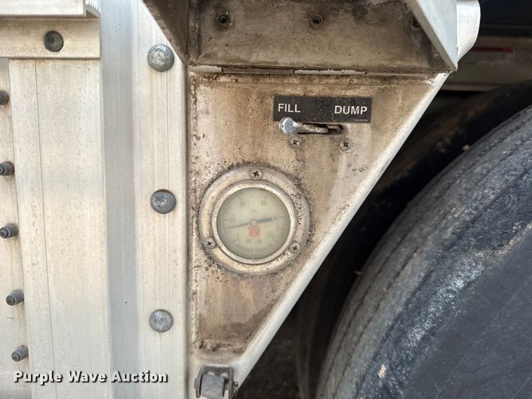 image for item ET6378 2019 Wilson PSDCL-402 livestock trailer