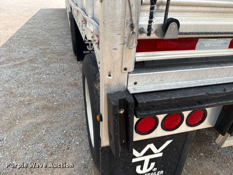 image for item ET6378 2019 Wilson PSDCL-402 livestock trailer