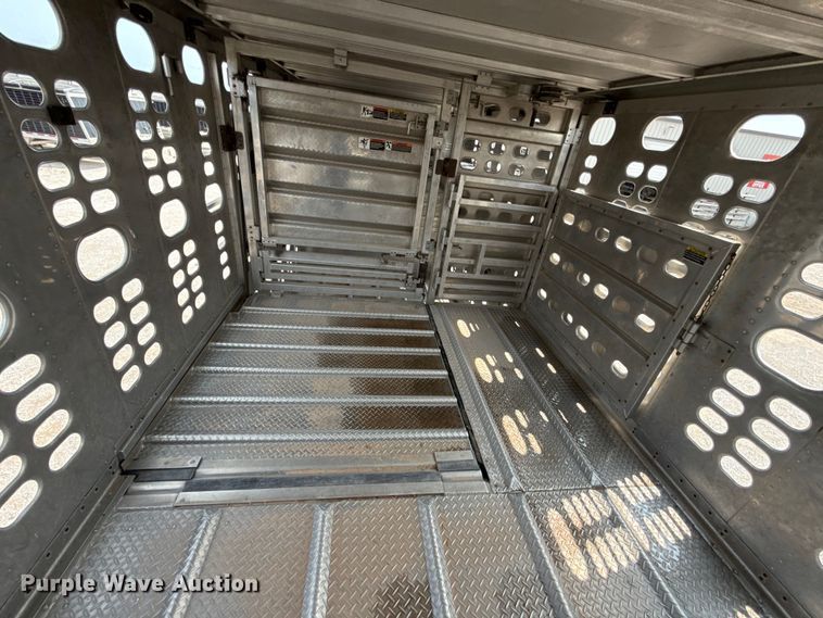 image for item ET6378 2019 Wilson PSDCL-402 livestock trailer