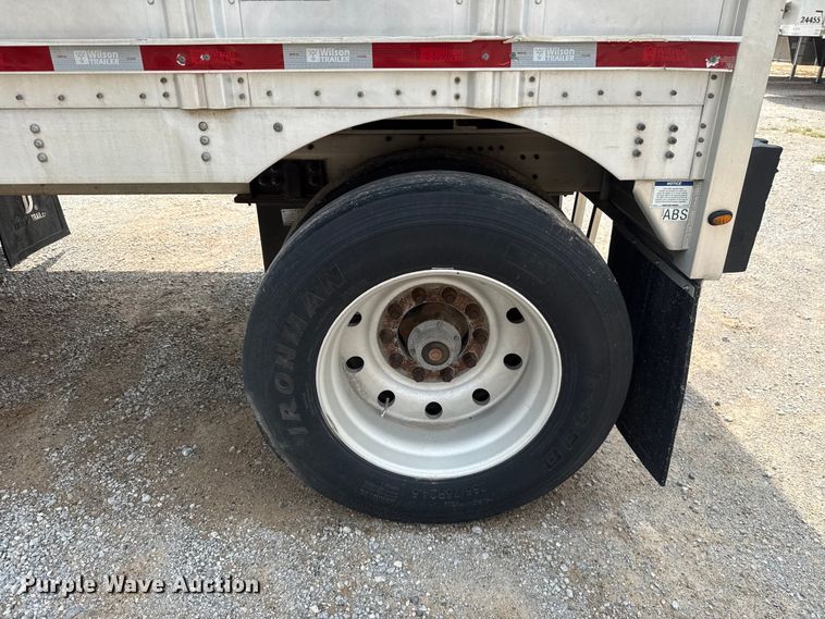 image for item ET6378 2019 Wilson PSDCL-402 livestock trailer