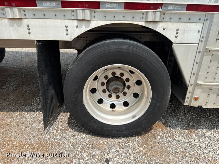 image for item ET6378 2019 Wilson PSDCL-402 livestock trailer