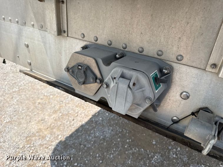 image for item ET6379 2019 Wilson PSDCL-402 livestock trailer