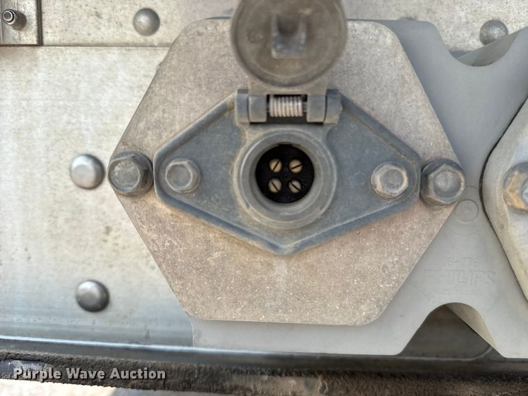 image for item ET6379 2019 Wilson PSDCL-402 livestock trailer