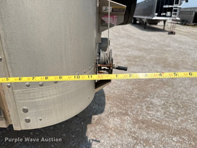image for item ET6379 2019 Wilson PSDCL-402 livestock trailer