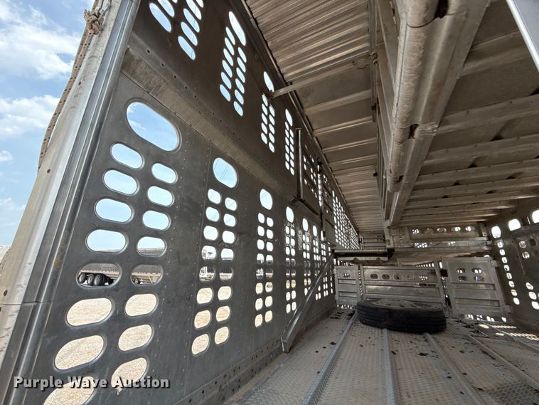 image for item ET6379 2019 Wilson PSDCL-402 livestock trailer