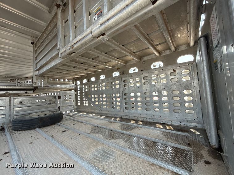 image for item ET6379 2019 Wilson PSDCL-402 livestock trailer