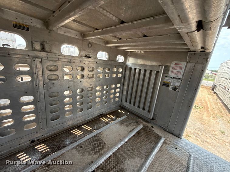 image for item ET6379 2019 Wilson PSDCL-402 livestock trailer