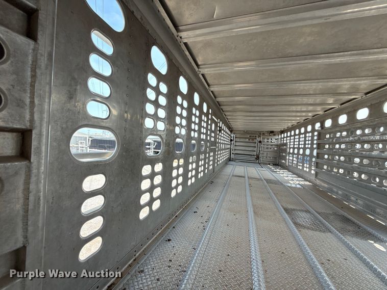 image for item ET6379 2019 Wilson PSDCL-402 livestock trailer