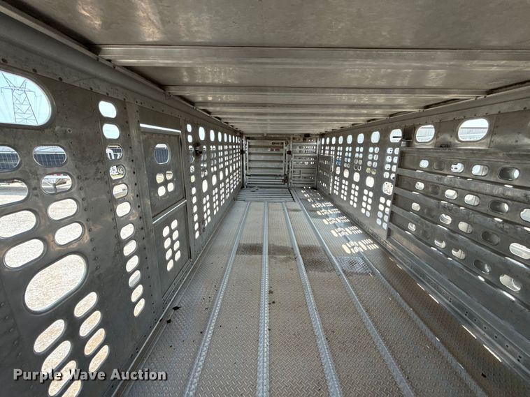 image for item ET6379 2019 Wilson PSDCL-402 livestock trailer