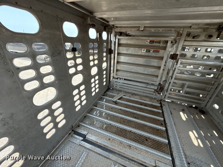 image for item ET6379 2019 Wilson PSDCL-402 livestock trailer