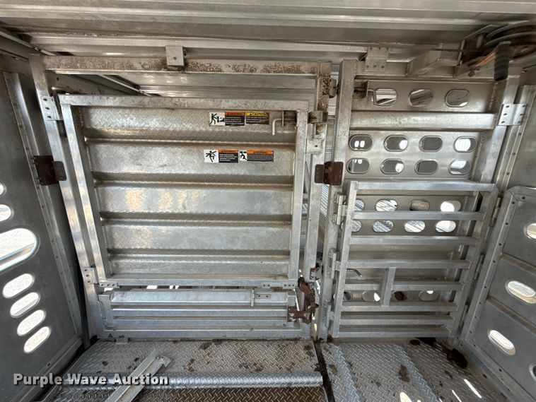 image for item ET6379 2019 Wilson PSDCL-402 livestock trailer