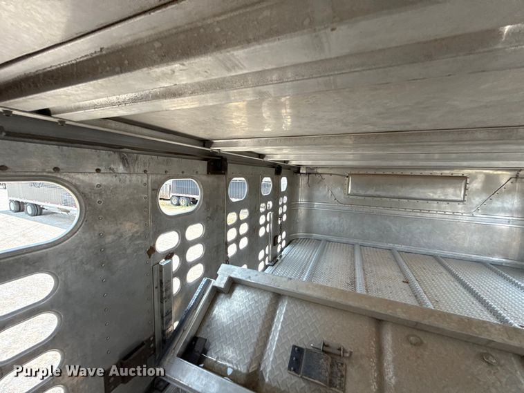 image for item ET6379 2019 Wilson PSDCL-402 livestock trailer