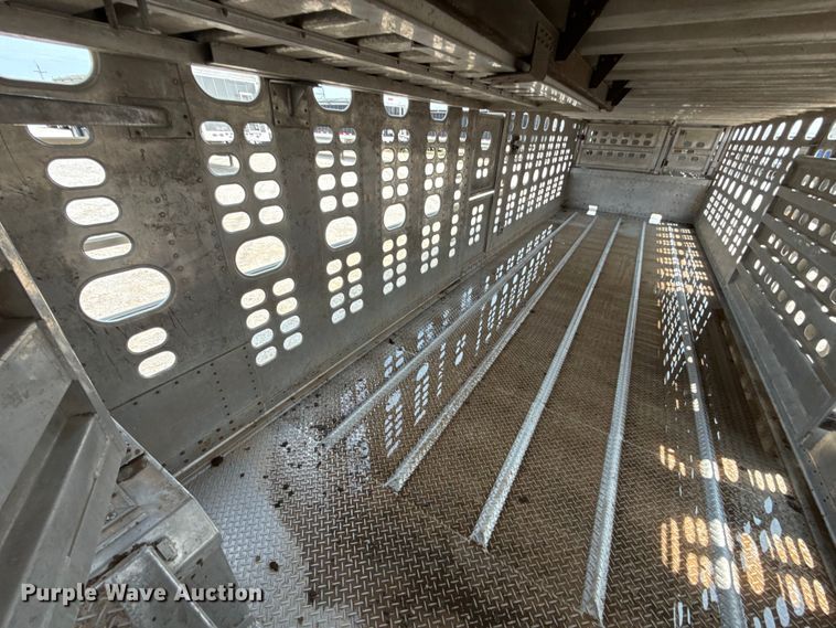 image for item ET6379 2019 Wilson PSDCL-402 livestock trailer