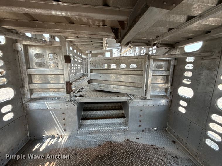 image for item ET6379 2019 Wilson PSDCL-402 livestock trailer