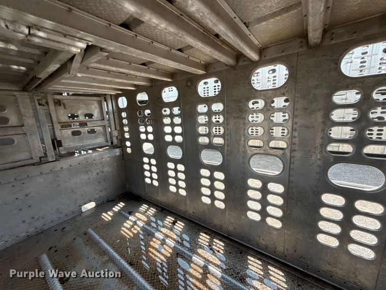 image for item ET6379 2019 Wilson PSDCL-402 livestock trailer