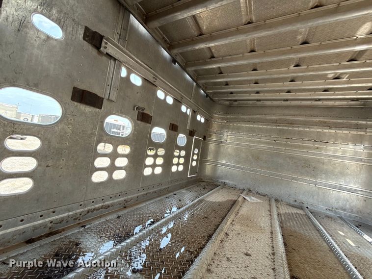 image for item ET6379 2019 Wilson PSDCL-402 livestock trailer