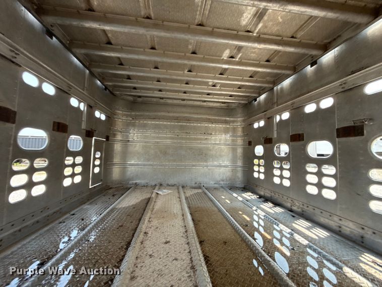 image for item ET6379 2019 Wilson PSDCL-402 livestock trailer