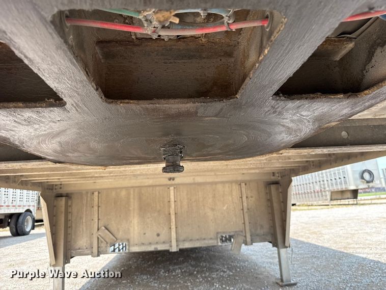 image for item ET6379 2019 Wilson PSDCL-402 livestock trailer