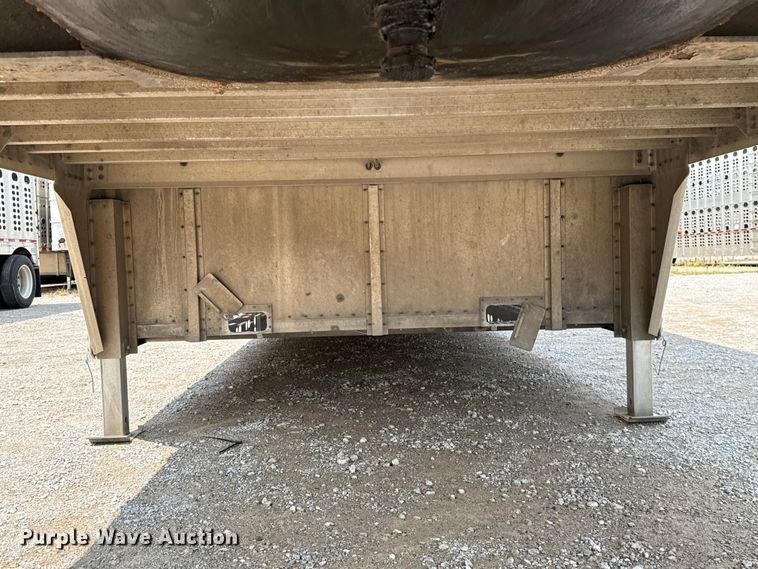 image for item ET6379 2019 Wilson PSDCL-402 livestock trailer