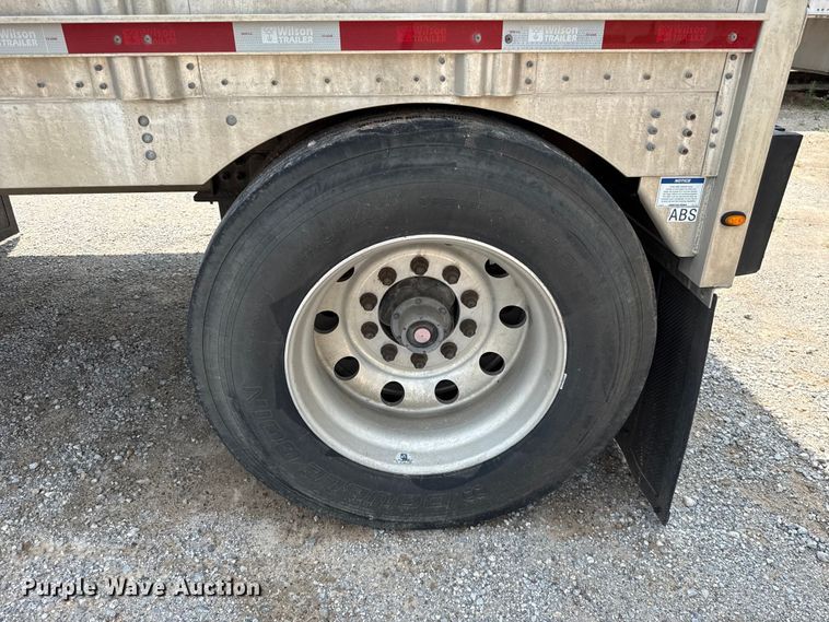 image for item ET6379 2019 Wilson PSDCL-402 livestock trailer