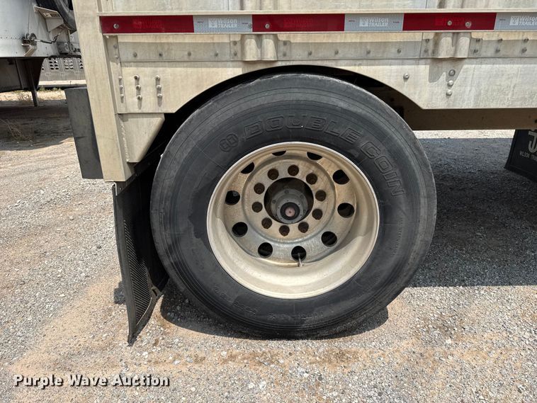image for item ET6379 2019 Wilson PSDCL-402 livestock trailer