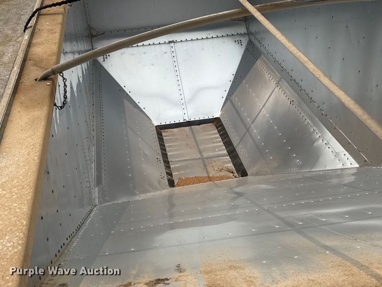 image for item ET6380 2017 Timpte Super Hopper grain trailer