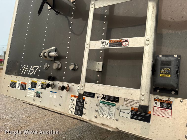 image for item ET6381 2024 Wilson DWH-750CGM grain trailer