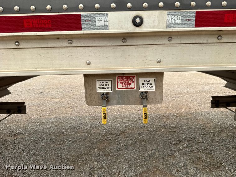 image for item ET6381 2024 Wilson DWH-750CGM grain trailer