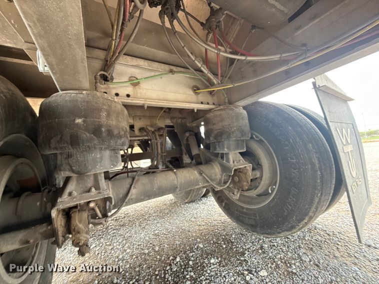 image for item ET6381 2024 Wilson DWH-750CGM grain trailer