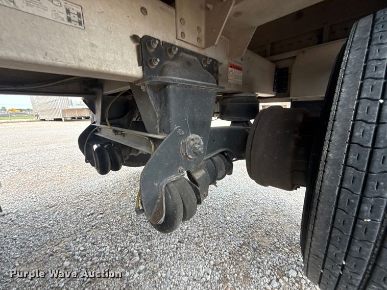 image for item ET6381 2024 Wilson DWH-750CGM grain trailer