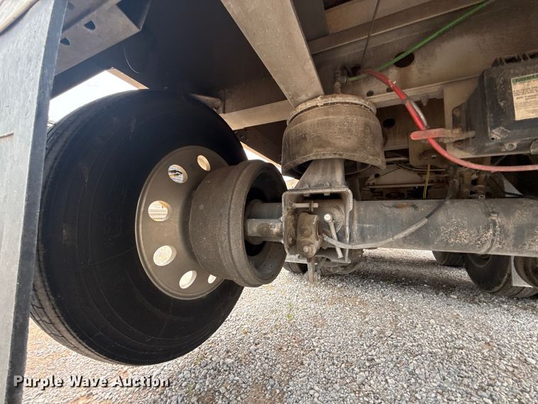 image for item ET6381 2024 Wilson DWH-750CGM grain trailer