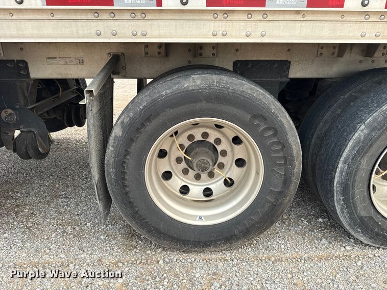 image for item ET6381 2024 Wilson DWH-750CGM grain trailer