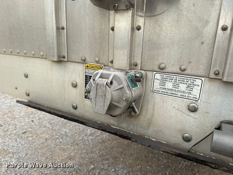 image for item ET6382 2019 Wilson PSDCL-402 livestock trailer
