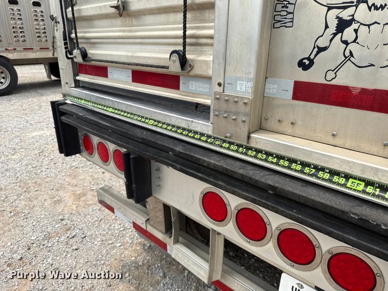 image for item ET6382 2019 Wilson PSDCL-402 livestock trailer