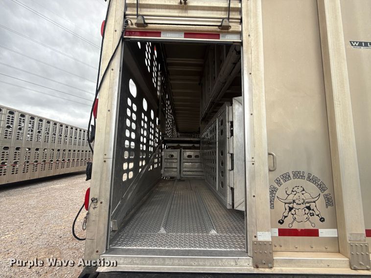 image for item ET6382 2019 Wilson PSDCL-402 livestock trailer