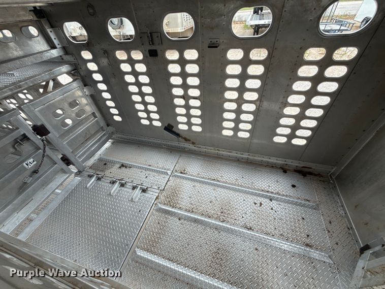 image for item ET6382 2019 Wilson PSDCL-402 livestock trailer