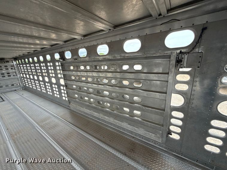 image for item ET6382 2019 Wilson PSDCL-402 livestock trailer