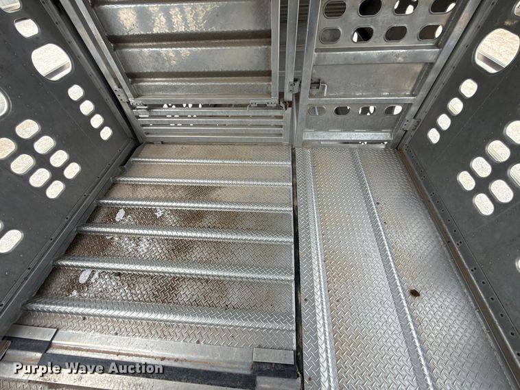 image for item ET6382 2019 Wilson PSDCL-402 livestock trailer