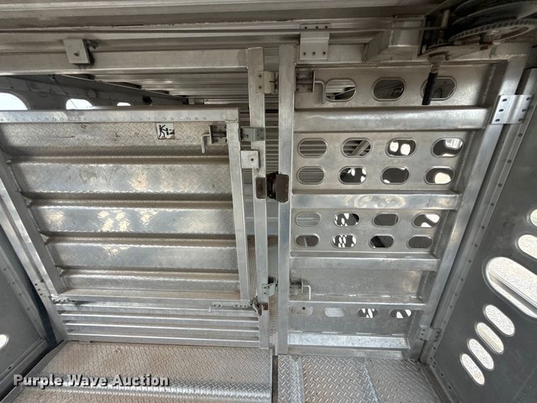 image for item ET6382 2019 Wilson PSDCL-402 livestock trailer