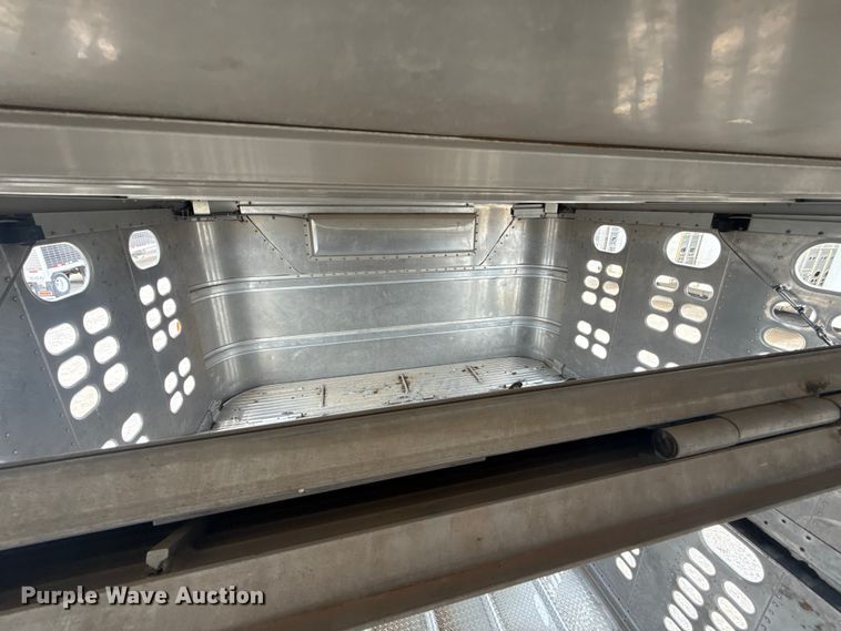 image for item ET6382 2019 Wilson PSDCL-402 livestock trailer