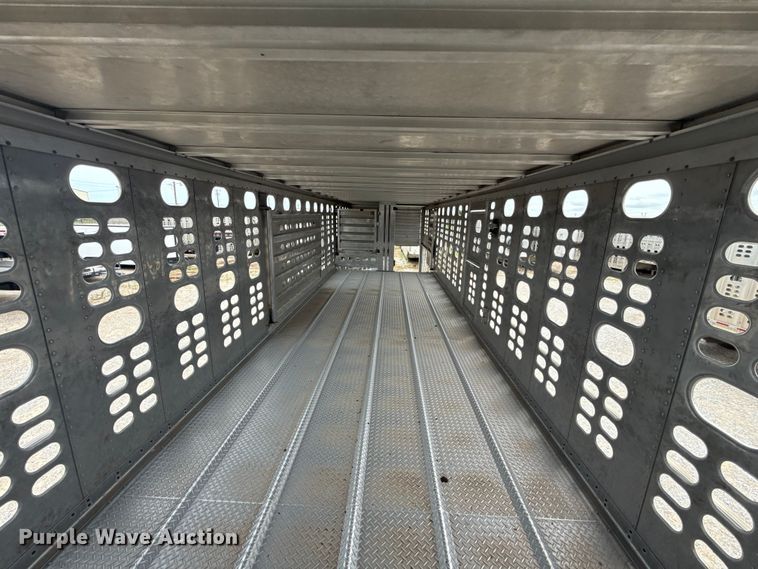 image for item ET6382 2019 Wilson PSDCL-402 livestock trailer